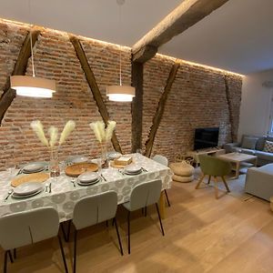 Luxe Appartement met Vier Slaapkamers
